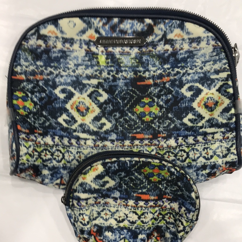 AIMEE KESTENBERGCOSMETIC BAG W A MATCHING COIN PURSE. QVC LIKE NEW